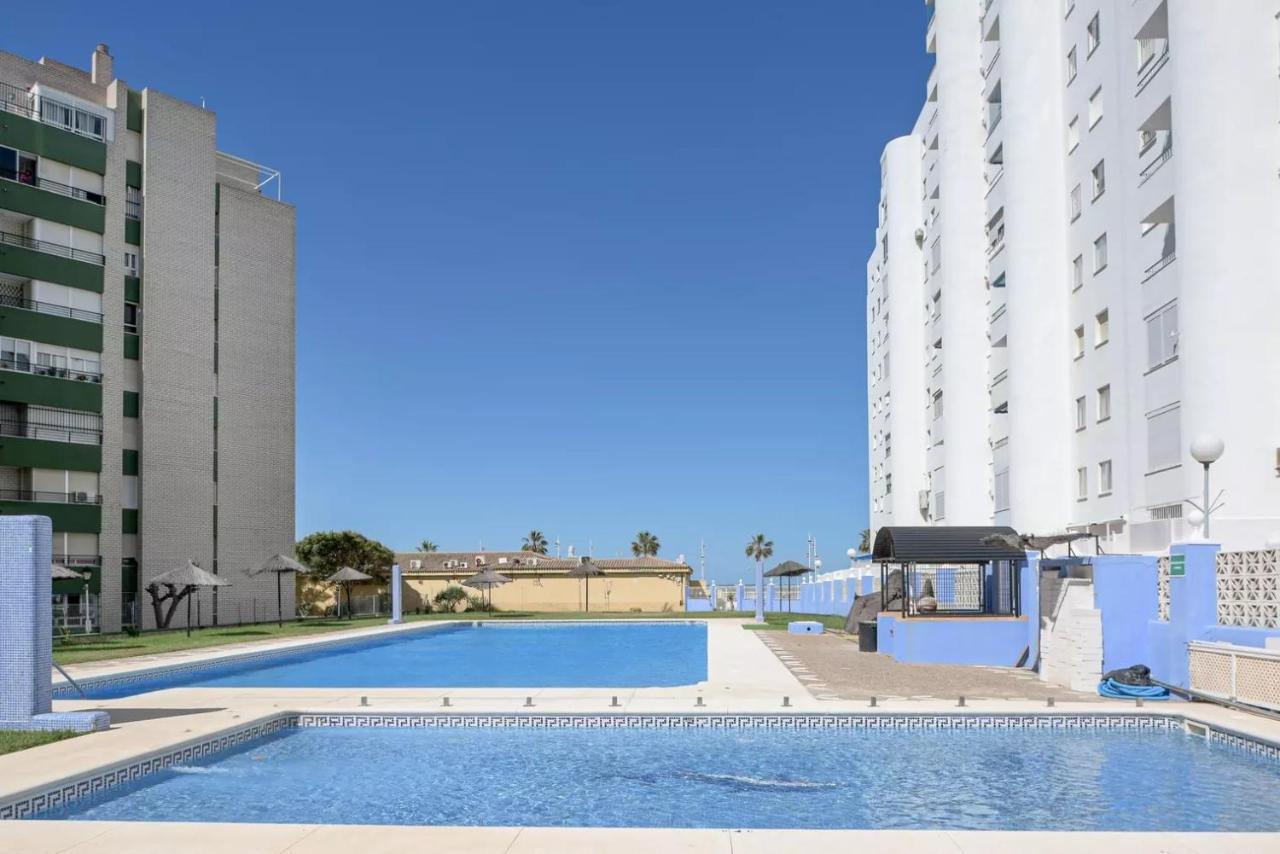 Valdelagrana: Primera Linea De Playa. El Puerto de Santa Maria Exterior photo